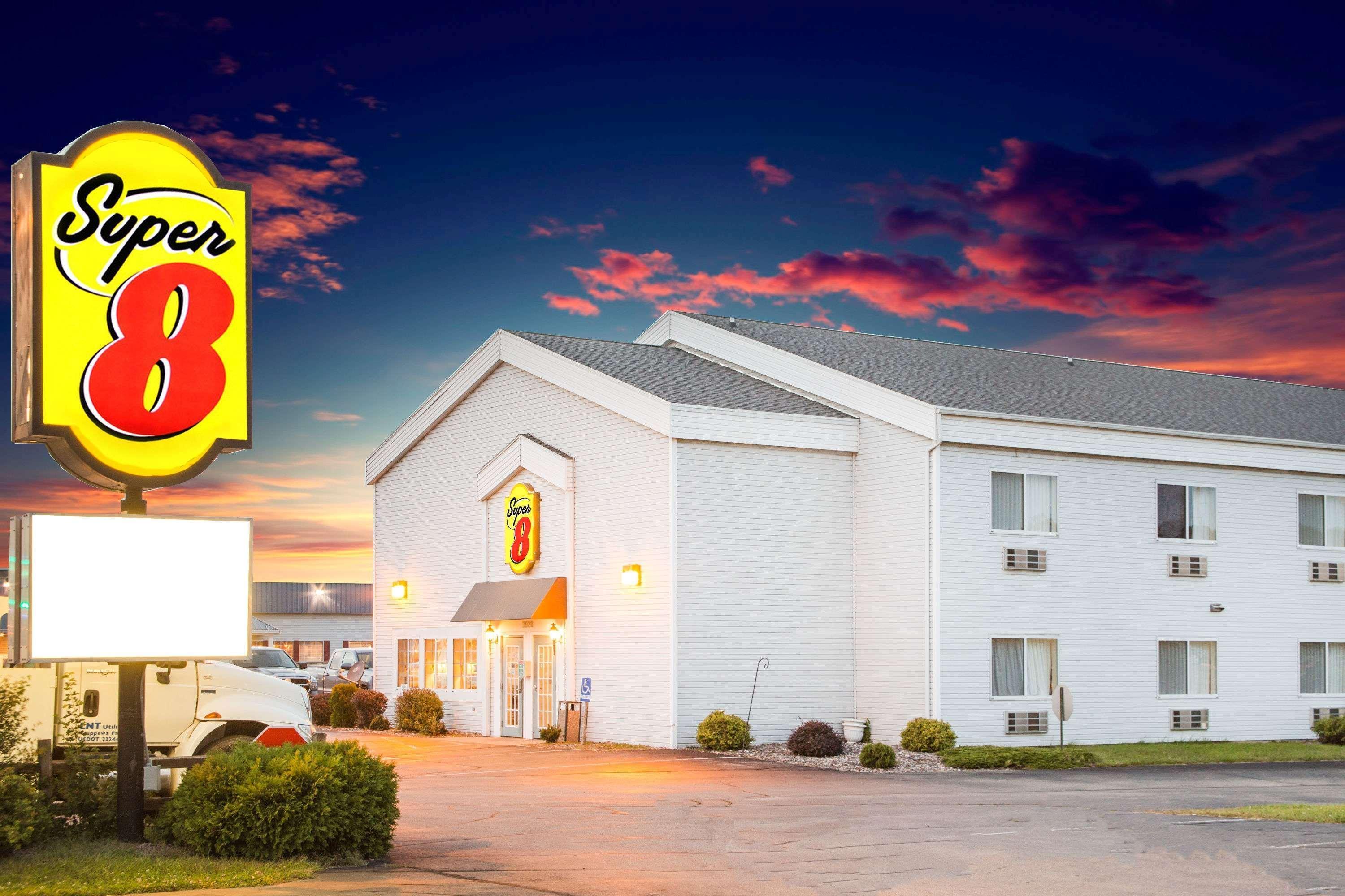 Super 8 By Wyndham Prairie Du Chien Hotel Luaran gambar