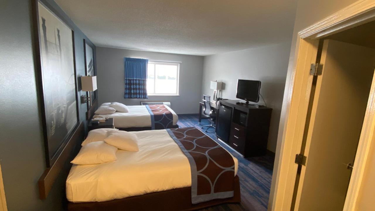 Super 8 By Wyndham Prairie Du Chien Hotel Luaran gambar